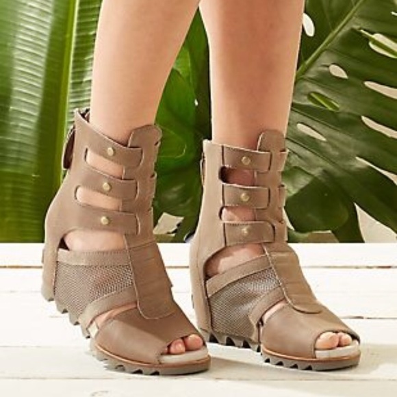 sorel joanie gladiator sandal